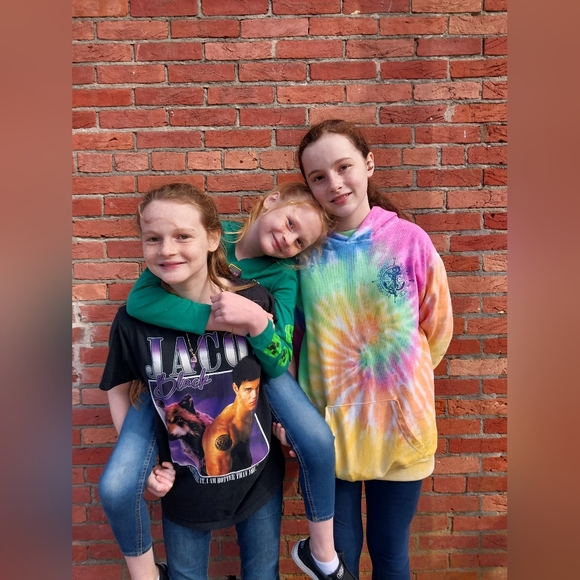 Meet your Posher, Rebecca - Picture 3 of 16